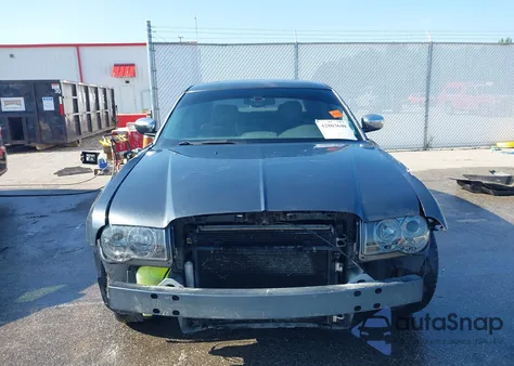 2007 Chrysler 300C z USA, uszkodzony, nr VIN 2C3KA63H17H786962